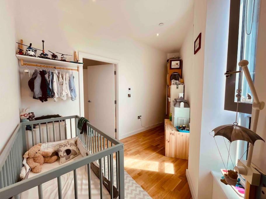 3 Bedroom Penthouse With Terrace And Skyline In Battersea London Exterior photo