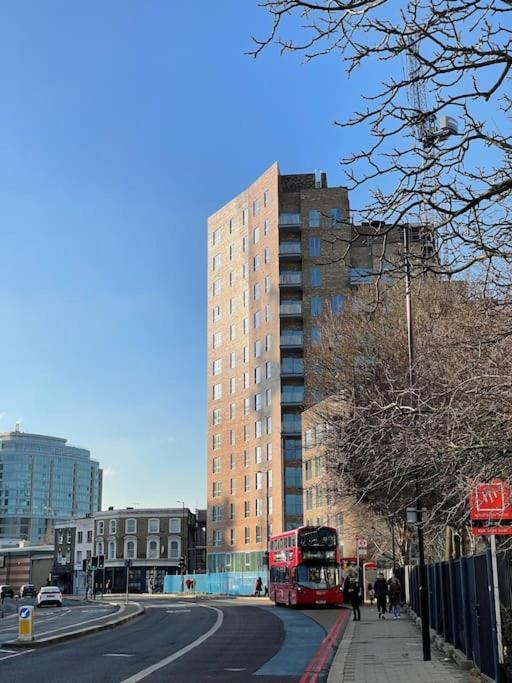 3 Bedroom Penthouse With Terrace And Skyline In Battersea London Exterior photo